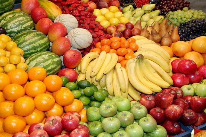 میوه ۱۵ تا ۲۰ درصد ارزان شده است