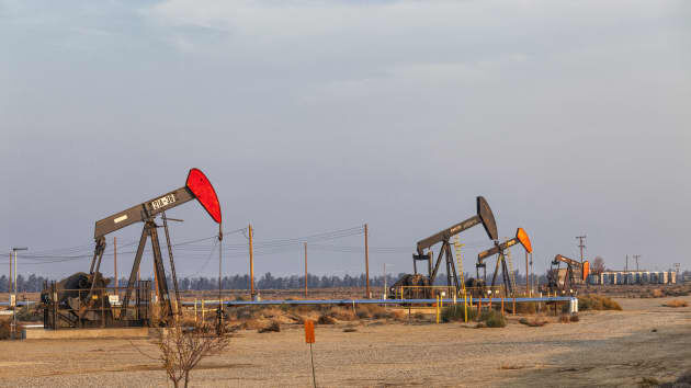 بازار نفت هم قربانی کرونای دلتا شد| افت تقاضا در آسیا