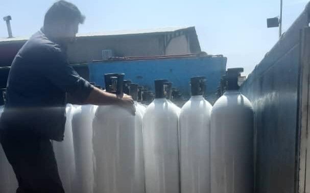ارسال فوری ۵۰۰ کپسول ۴۰ لیتری اکسیژن به استان خوزستان توسط ستاد اجرایی فرمان امام