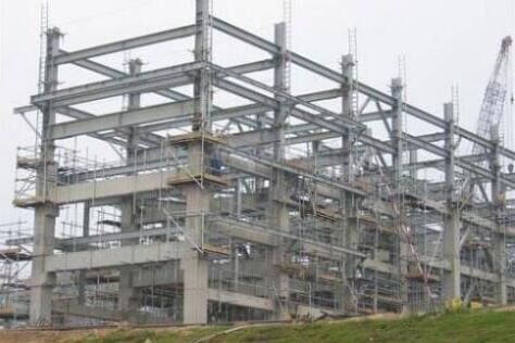 مشکلاتی که کارخانه ۴۰ ساله را تعطیل کرد/ موانع تولید را در ادارات دولتی جستجو کنید