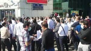 سپه سالاری سپه! | ۳۵ هزار کارمند بانک های ادغامی همچنان در بلاتکلیفی هستند