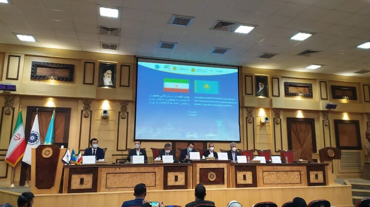 مجمع تجاری قزاقستان و ایران برگزار شد
