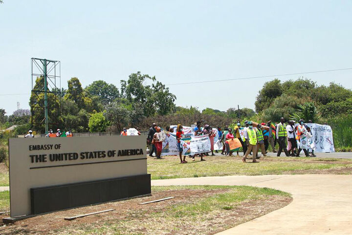 تظاهرات ضد آمریکایید در زیمبابوه