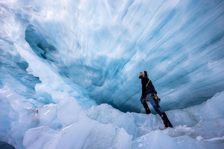 دنیای بیگانه در زیر یخچال های طبیعی