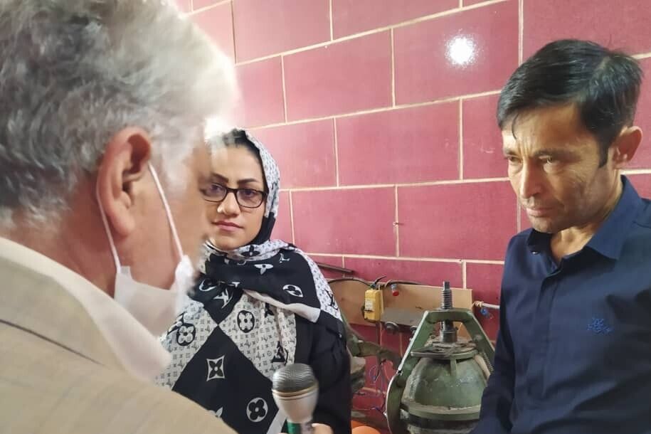 کارآفرینی با توپ در یک روستای بابل| دربی در زمین تولید