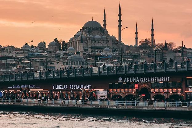 تور استانبول به صرفه تر است یا سفر شخصی به استانبول؟