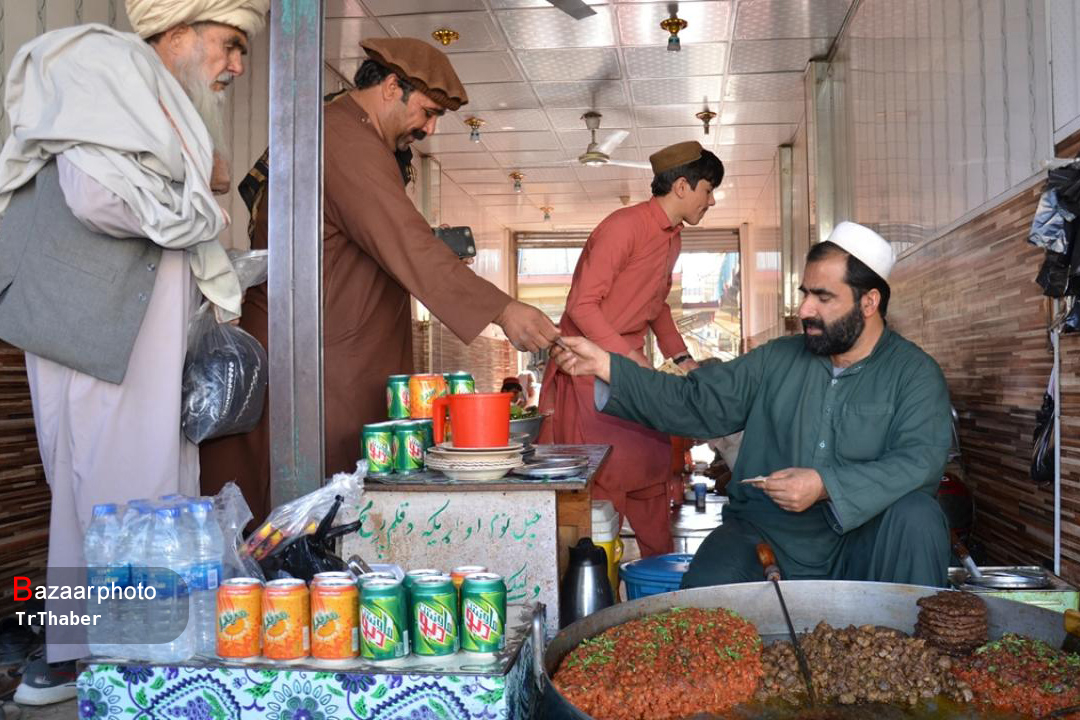 مشکلات اقتصادی مردم افغانستان را به غذاخوری‌های ارزان کشانده