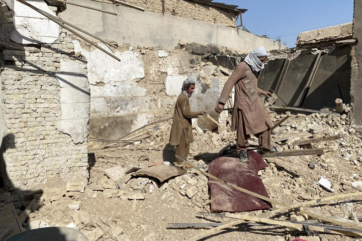 حمله طالبان به مناطق مسکونی داعش