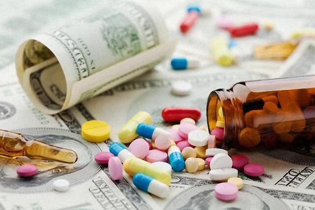 جبران کسری بودجه دولت دلیل اصلی افزایش قیمت دارو در بازار است
