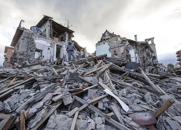 پخش زنده تلویزیون تایوان هنگام زلزله
