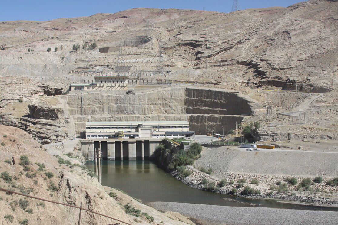 بلاتکلیفی ۵ ساله مردم روستای «تلخاب» بدره| اقتصاد روستا بر اثر رانش از بین رفت