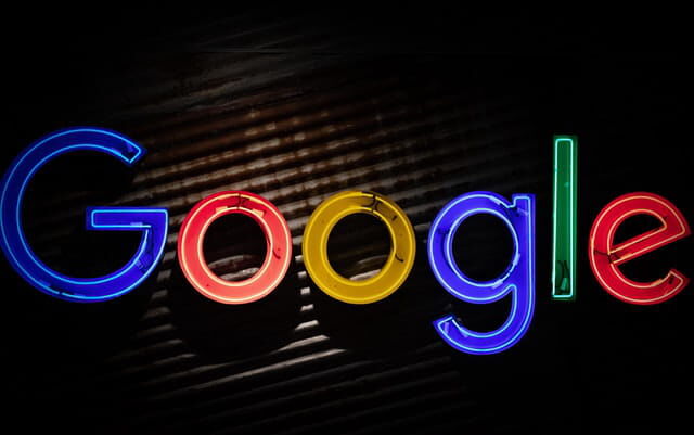 گوگل از طراحی پس زمینه تیره برای نسخه جدید سیسم عامل خود خبر داد