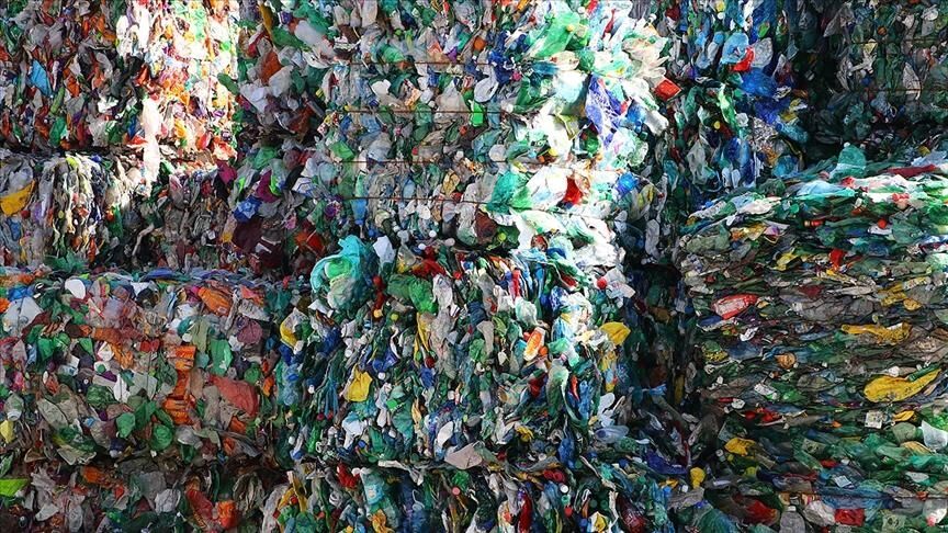 تولید پارچه با استفاده از مواد بازیافتی پلاستیکی توسط شرکت «یونسا» ترکیه
