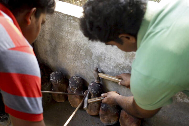 صنایع دستی سنتی «آینه فلزی» هند