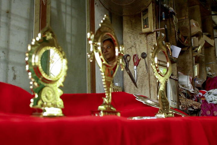 صنایع دستی سنتی «آینه فلزی» هند