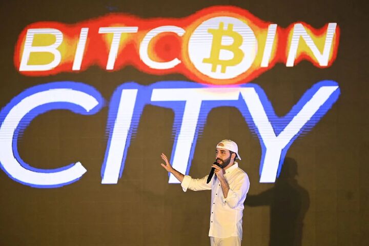 بیت کوین در سال جاری میلادی به ۱۰۰ هزار دلار خواهد رسید!