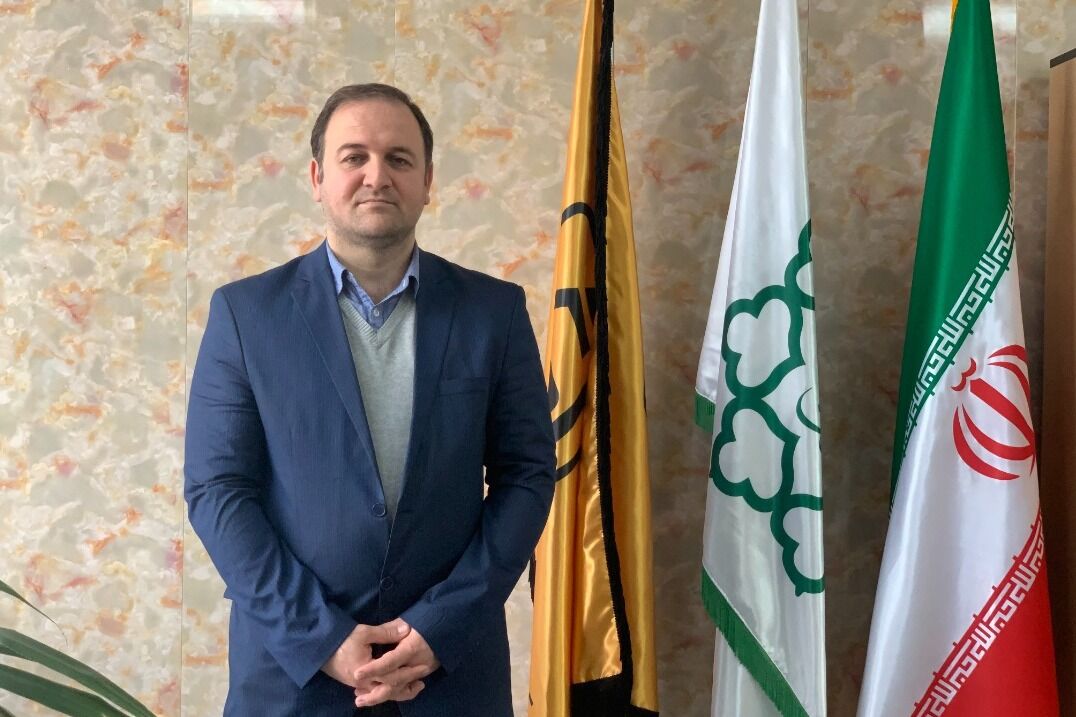 دست اندازهای زیرساختی برای رسیدن به ایستگاه مترو هشتگرد| تردد روزانه ۲۵۰نفر با مترو صرفه ندارد