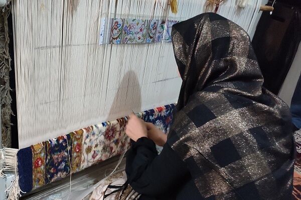 ۱۴۵ هزار مترمربع فرش دستباف در خراسان جنوبی تولید شد|گره در کار صادرات فرش