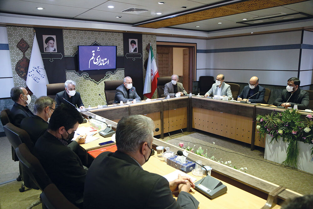 زیرساختهای انرژی در شهرکهای صنعتی قم باید تأمین شود