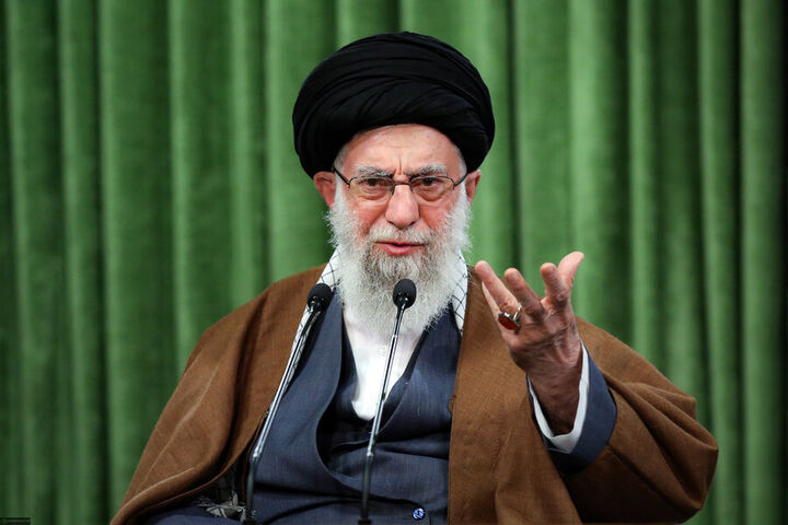 مشکلات اقتصادی، بانکی و مالیاتی نباید باعث مکتوم ماندن موفقیت‌های جمهوری اسلامی شود