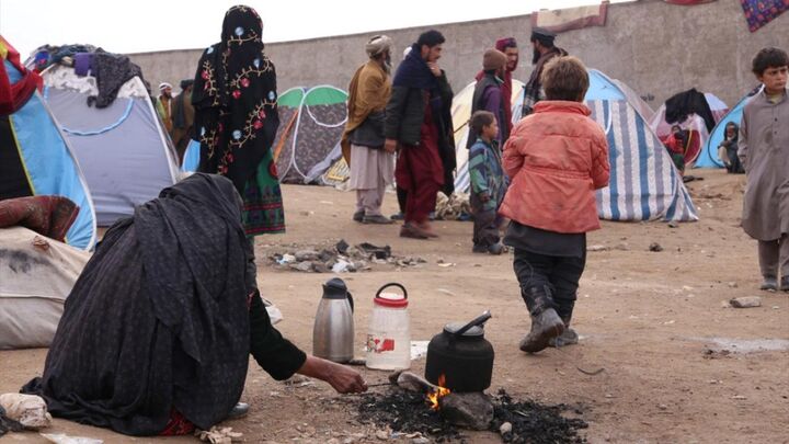 تلاش افغان ها برای زنده ماندن در زمستان