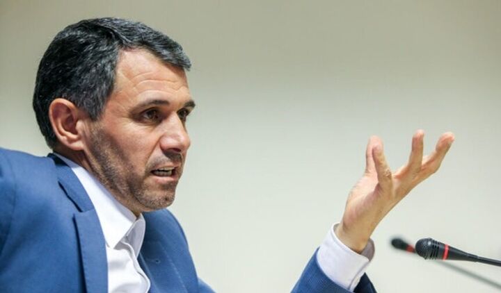 عدم هماهنگی دولت و اعلام نظر واحد درباره ساماندهی ارز ترجیحی
عدم هماهنگی دولت و اعلام نظر واحد درباره ساماندهی ارز ترجیحی