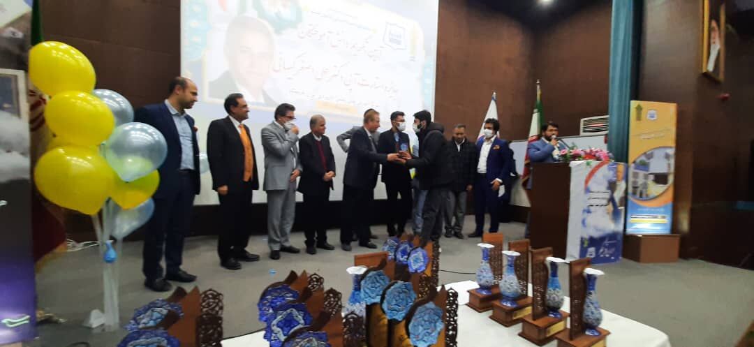 جوایز ایده های برتر رویداد شتاب استاد علی اصغر کیهانی اهدا شد