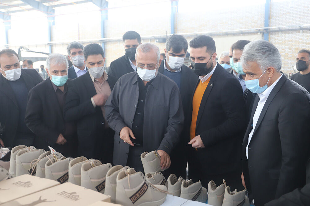 افتتاح دو واحد صنعتی در قم| به صنایع آلاینده مجوز داده نمیشود