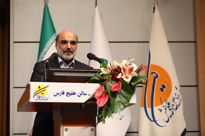 امضای ۱۵ هزار میلیارد تومان تفاهمنامه با داخلیها در حوزه پتروشیمی امضای ۱۵ هزار میلیارد تومان تفاهمنامه با داخلیها در حوزه پتروشیمی