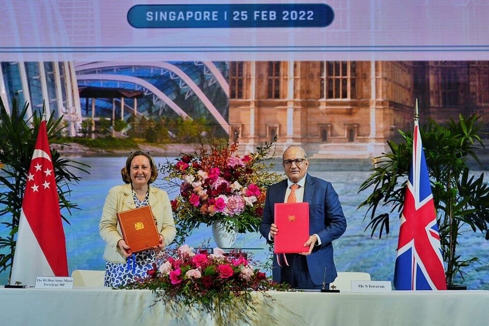امضای توافقنامه مشترک میان انگلیس و سنگاپور در زمینه توسعه تجارت دیجیتال