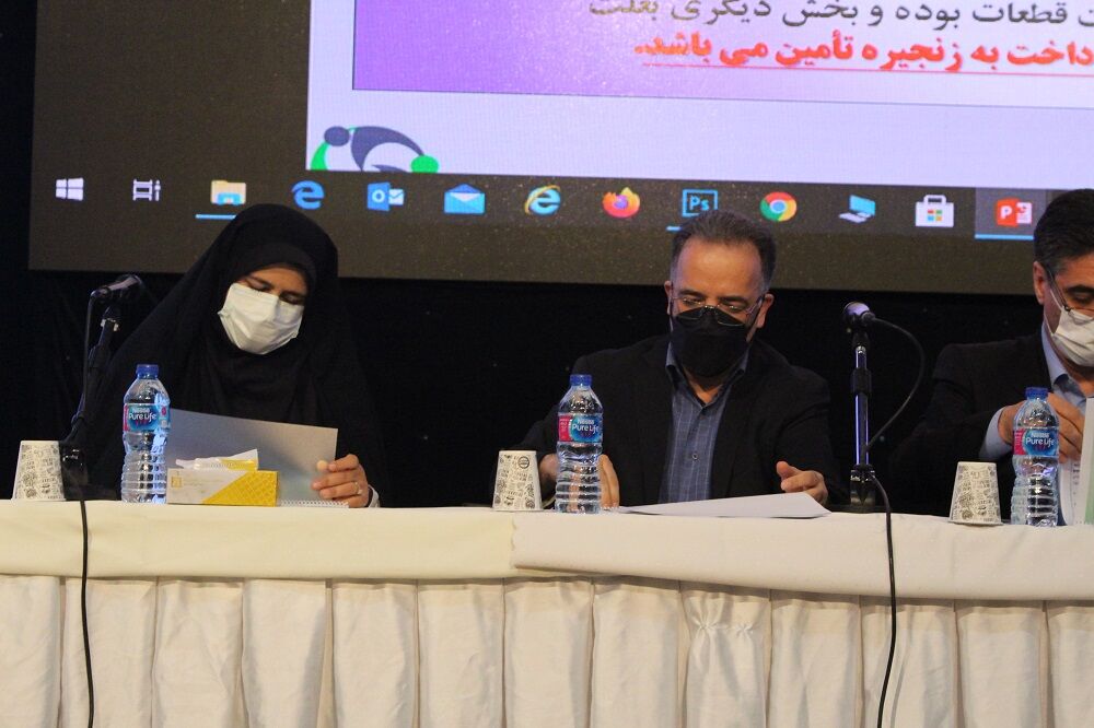 هرخودرو ۱۷۰۰ یورو ارزبری دارد| غیبت مدیرعامل ایران خودرو در نشست مهم قطعه سازان کشور