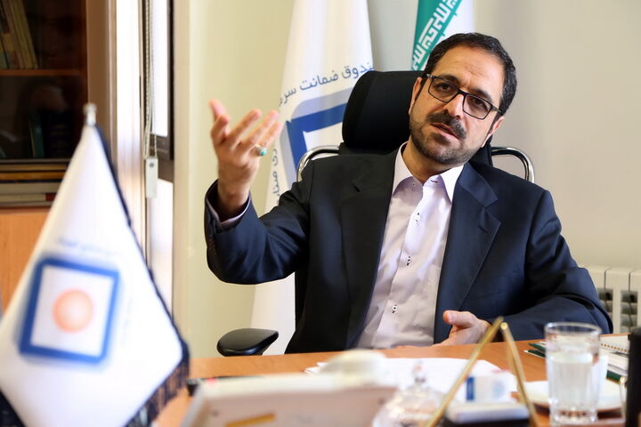 ارز ۴۲۰۰ تومانی بیشترین آسیب را به صنایع و بنگاههای کوچک وارد کرد ارز ۴۲۰۰ تومانی بیشترین آسیب را به صنایع و بنگاههای کوچک وارد کرد