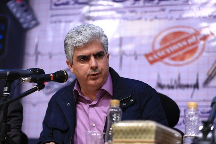 بازسازی و نوسازی صنایع دارویی؛ نیازمند حمایت دولت و مجلس
بازسازی و نوسازی صنایع دارویی؛ نیازمند حمایت دولت و مجلس