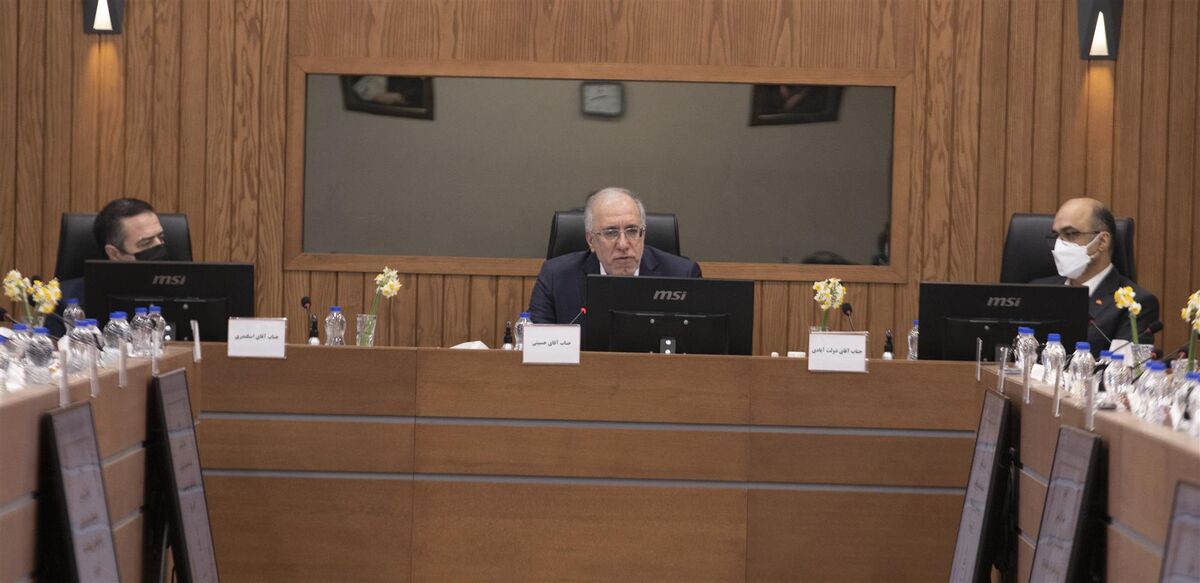 به عنوان نخستین بانک کشور صورت گرفت: بررسی عملکرد ۱۱ ماهه بانک ملت با حضور معاون وزیر اقتصاد