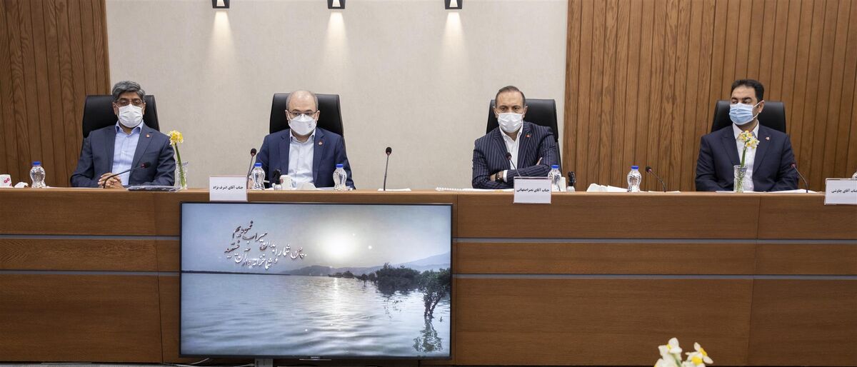 به عنوان نخستین بانک کشور صورت گرفت: بررسی عملکرد ۱۱ ماهه بانک ملت با حضور معاون وزیر اقتصاد