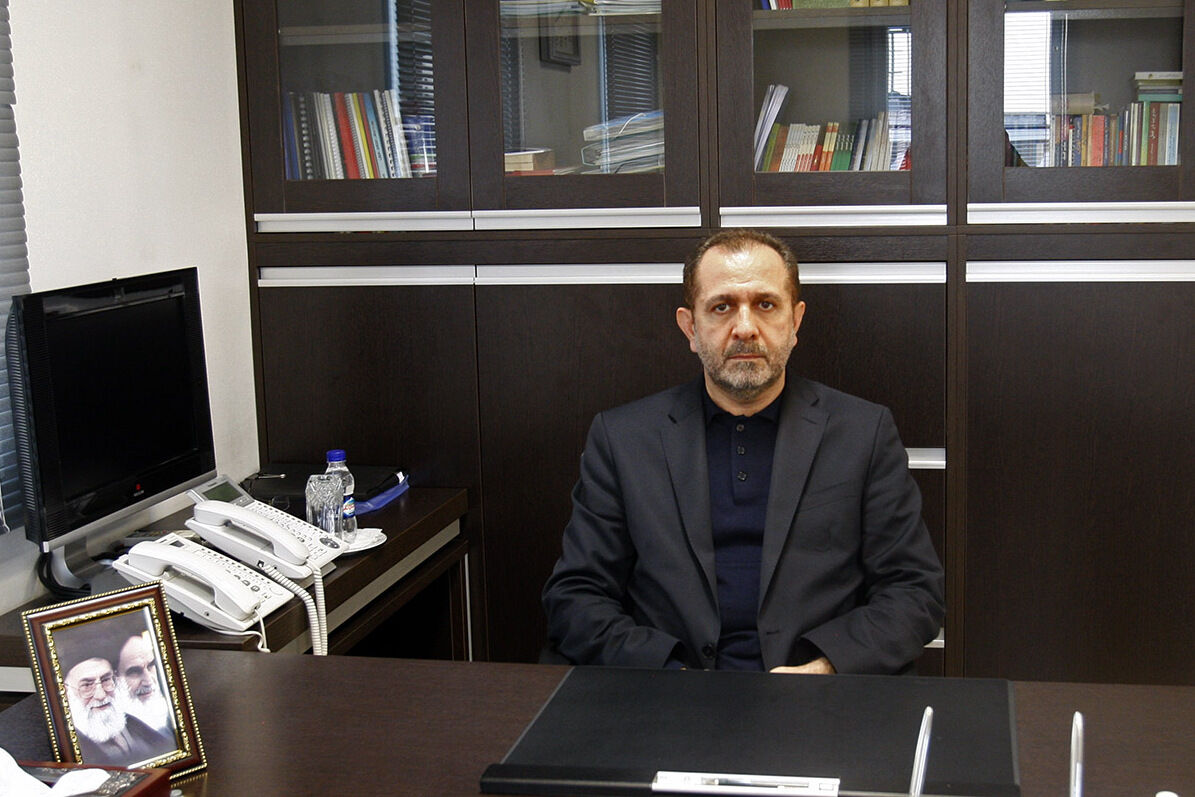 احداث ۱۷ بیمارستان و ۴۰۰ مرکز درمانی در مناطق محروم| تامین بیش از ۱۵ درصد داروهای مورد نیاز کشور