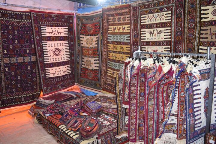بازارچه دائمی فروش محصولات صنایع دستی در مرزهای ایلام ایجاد می‌شود