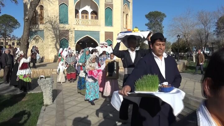 هیاهوی نوروز ۱۴۰۱ در کاشان هیاهوی نوروز ۱۴۰۱ در کاشان