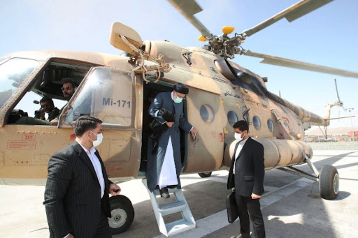 بازدید هوایی رئیس جمهور از نقاط مرزی با عراق