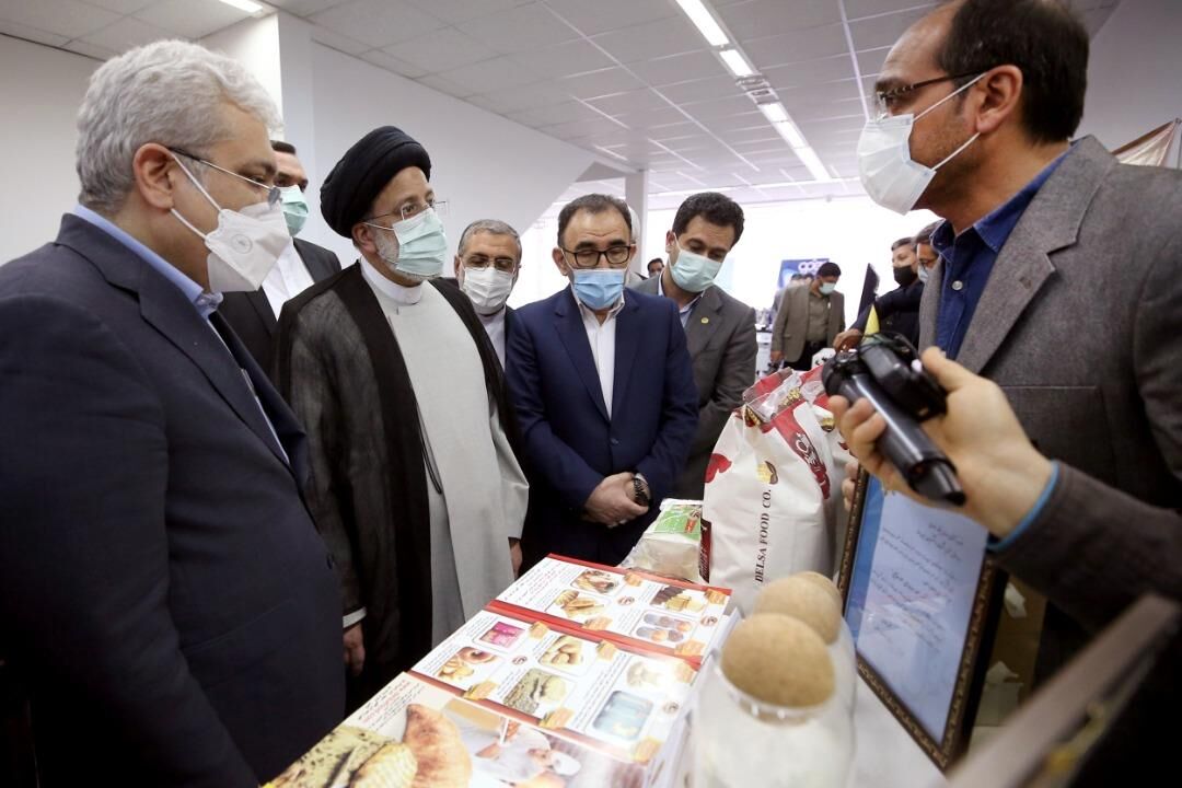 پیشبینی رشد ۸ درصدی اقتصاد در سال جدید و گذر از شرایط بحرانی اقتصادی