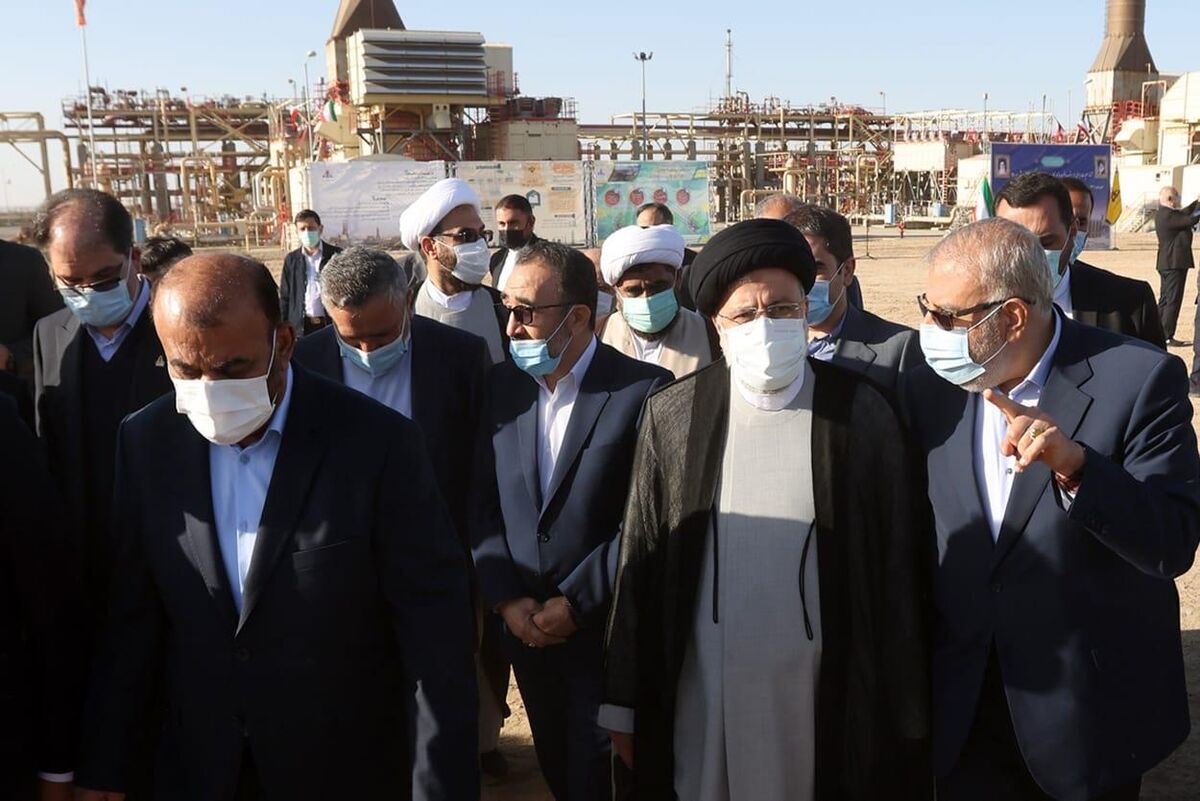 پیشبینی رشد ۸ درصدی اقتصاد در سال جدید و گذر از شرایط بحرانی اقتصادی