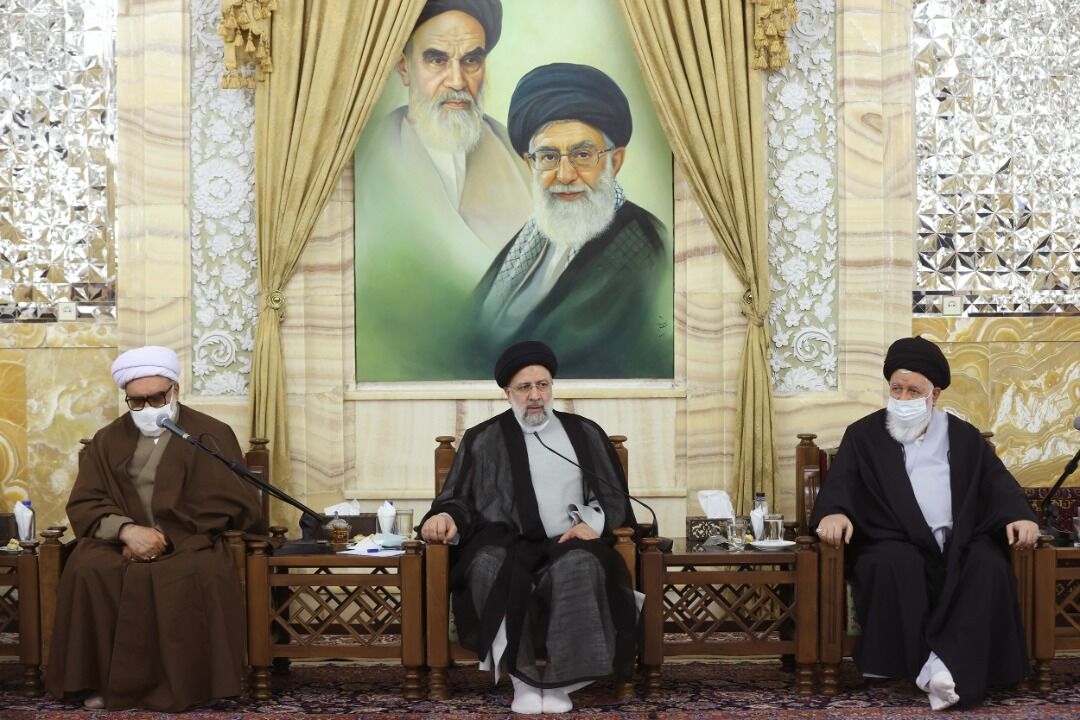 پیشبینی رشد ۸ درصدی اقتصاد در سال جدید و گذر از شرایط بحرانی اقتصادی