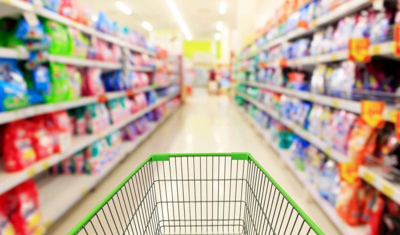 احتکار و ضعف در نظام تولید و توزیع عامل آشفتگی بازار