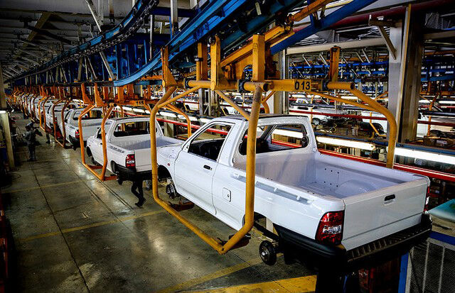 وقتی انحصار هم به کار نمی آید | «خودروسازان» عامل ورشکستگی «قطعه سازان»!