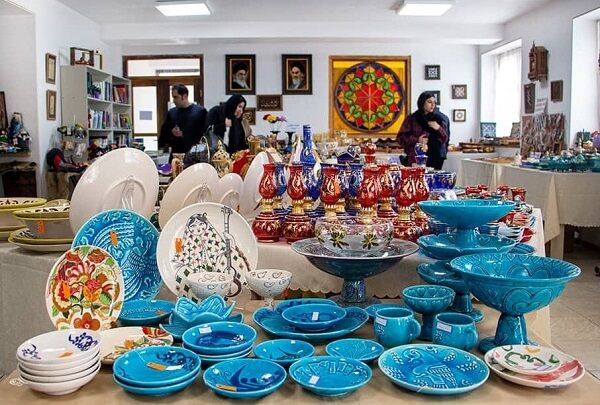 برپایی نمایشگاه صنایع دستی و سوغات در رامسر