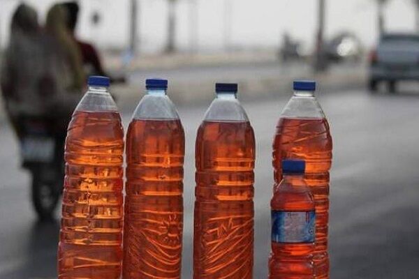 بنزین در آزادراه تبریز- زنجان ۱۰هزار تومان شد| کمبود جایگاه سوخت در شاهراه ترانزیتی ایران به اروپا بنزین در آزادراه تبریز- زنجان ۱۰هزار تومان شد| کمبود جایگاه سوخت در شاهراه ترانزیتی ایران به اروپا