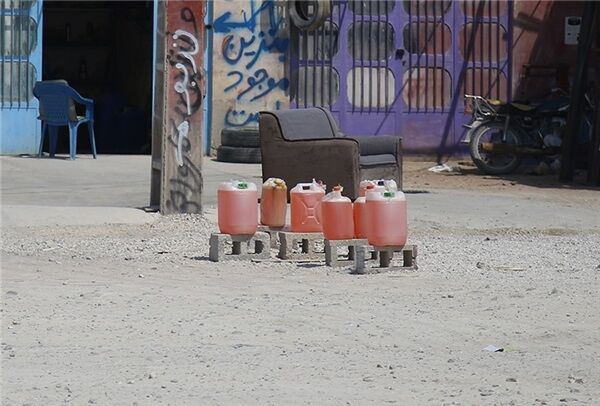 بنزین در آزادراه تبریز- زنجان ۱۰هزار تومان شد| کمبود جایگاه سوخت در شاهراه ترانزیتی ایران به اروپا