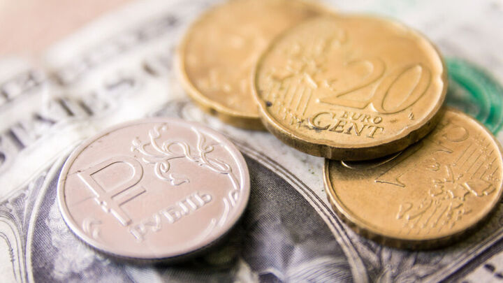 ارزش روبل روسیه در برابر یورو به بالاترین حد در ۲ سال اخیر رسید
