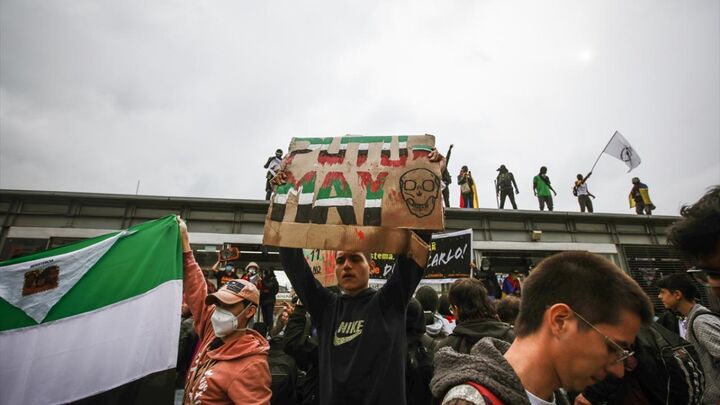 کلمبیا ; یکسال درآشوب