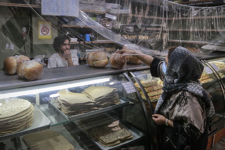 ۶۰ درصد نان فانتزی فروشان تهران به کارتخوان هوشمند مجهز شدند